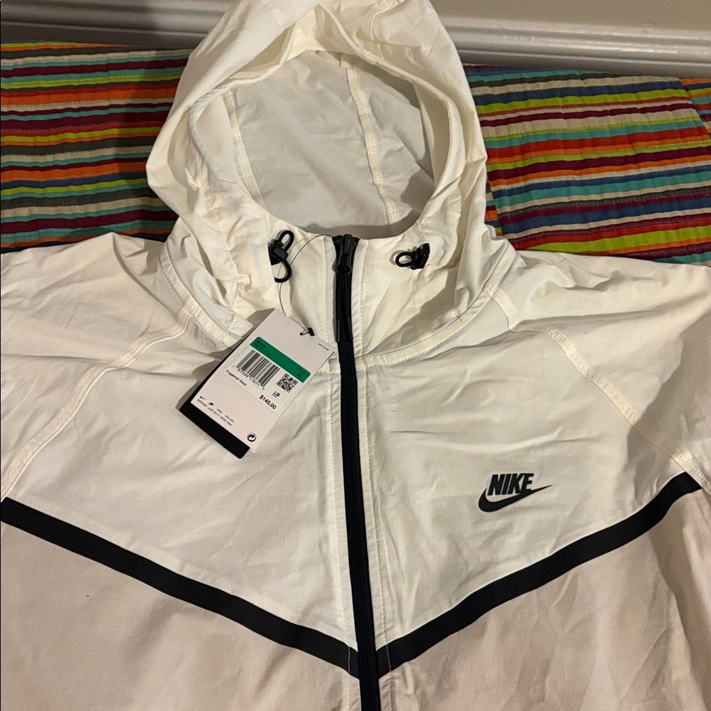 Nike tech nylon Men's White and Black Windbreaker Jacket extra large loose fit - Picture 3 of 16